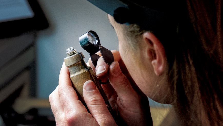 研究珠宝学家 (Graduate Jeweler) 课程 研究珠宝学家 (Graduate Jeweler) 课程