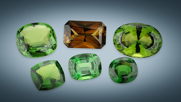 Uvite tourmaline, classified by LA-ICP-MS. Uvite tourmaline, classified by LA-ICP-MS.