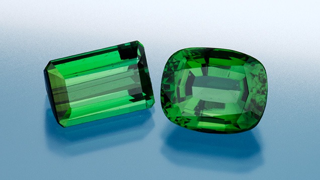 Elbaite (left) and uvite (right), identified by LA-ICP-MS. Elbaite (left) and uvite (right), identified by LA-ICP-MS.