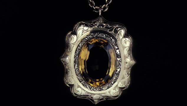 ビクトリア朝時代のこの金のペンダントは、センターストーンに黄水晶が使用されています。 - GIA＆Tino Hammid（ティノ・ハミッド）
