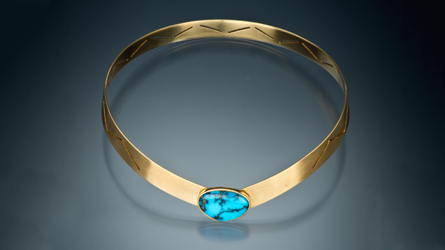 18-karat Gold Collar with Turquoise Cabochon 18-karat Gold Collar with Turquoise Cabochon