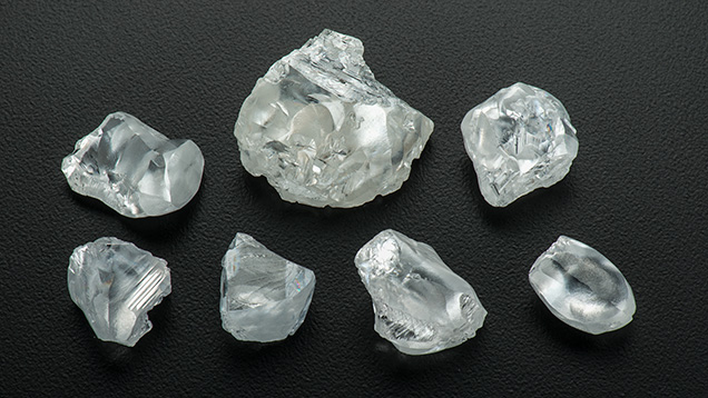 F15-Shor-fig18_190894-636x358.jpg. Group of type IIa rough diamonds