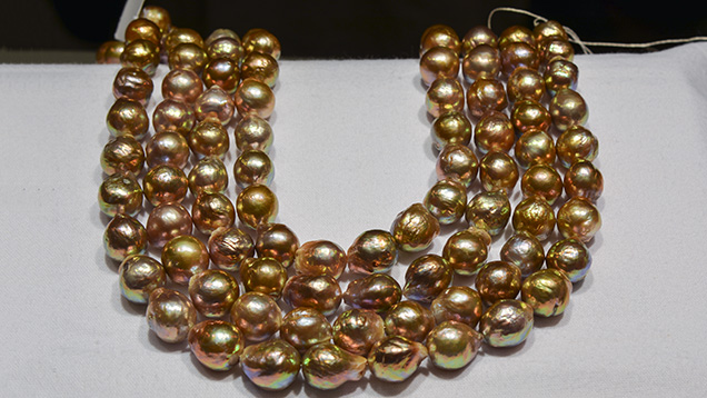 Baroque Chinese freshwater cultured pearls