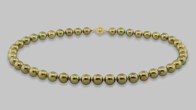 Strand of 43 treated “pistachio” pearls Strand of 43 treated “pistachio” pearls
