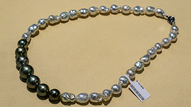 SP17-GNI-fig24_214495-Recovered-636x358.jpg. Tahitian cultured pearl and “keshi” necklace.