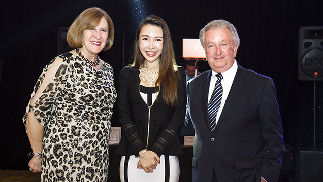 GIA graduate Catherine Zheng receives the first annual Gianmaria Buccellati Foundation Award for Excellence in Jewelry Design. GIA graduate Catherine Zheng receives the first annual Gianmaria Buccellati Foundation Award for Excellence in Jewelry Design.