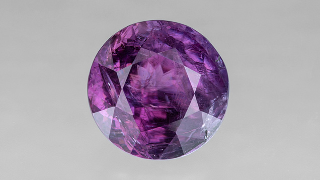 A 3.27 ct faceted hexagonite. A 3.27 ct faceted hexagonite.