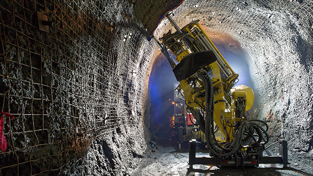 Metal safety screens in Diavik’s underground workings Metal safety screens in Diavik’s underground workings