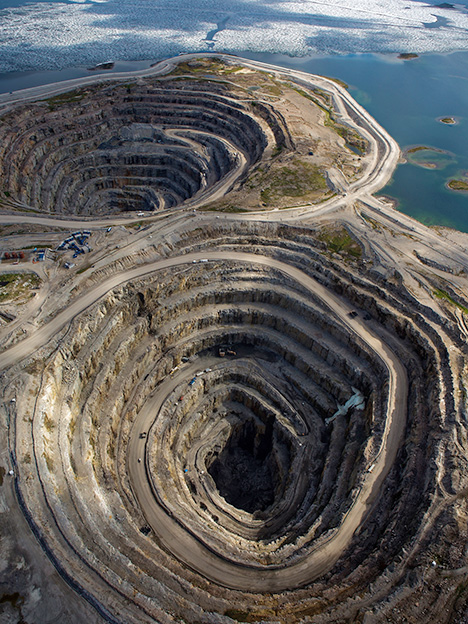 Aerial view of Diavik’s A154 and A418 open pits Aerial view of Diavik’s A154 and A418 open pits