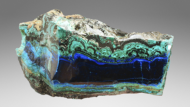 Polished vein of azurite with malachite and chrysocolla from Cochapata. Polished vein of azurite with malachite and chrysocolla from Cochapata.